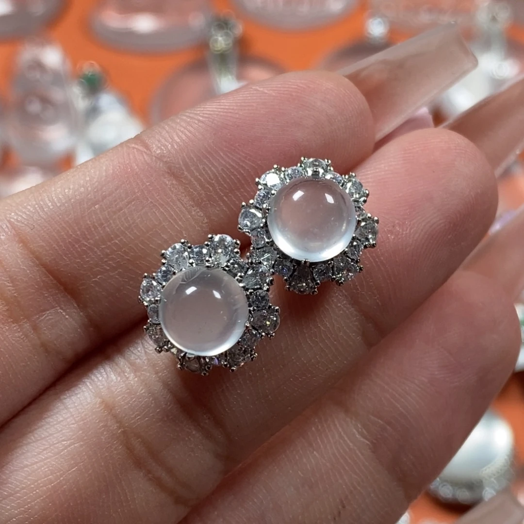 石英质玉合金颈饰耳钉