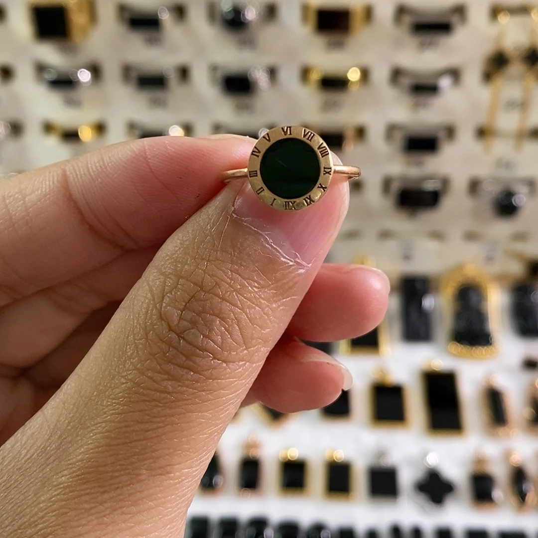 翡翠未镶嵌手链墨翠