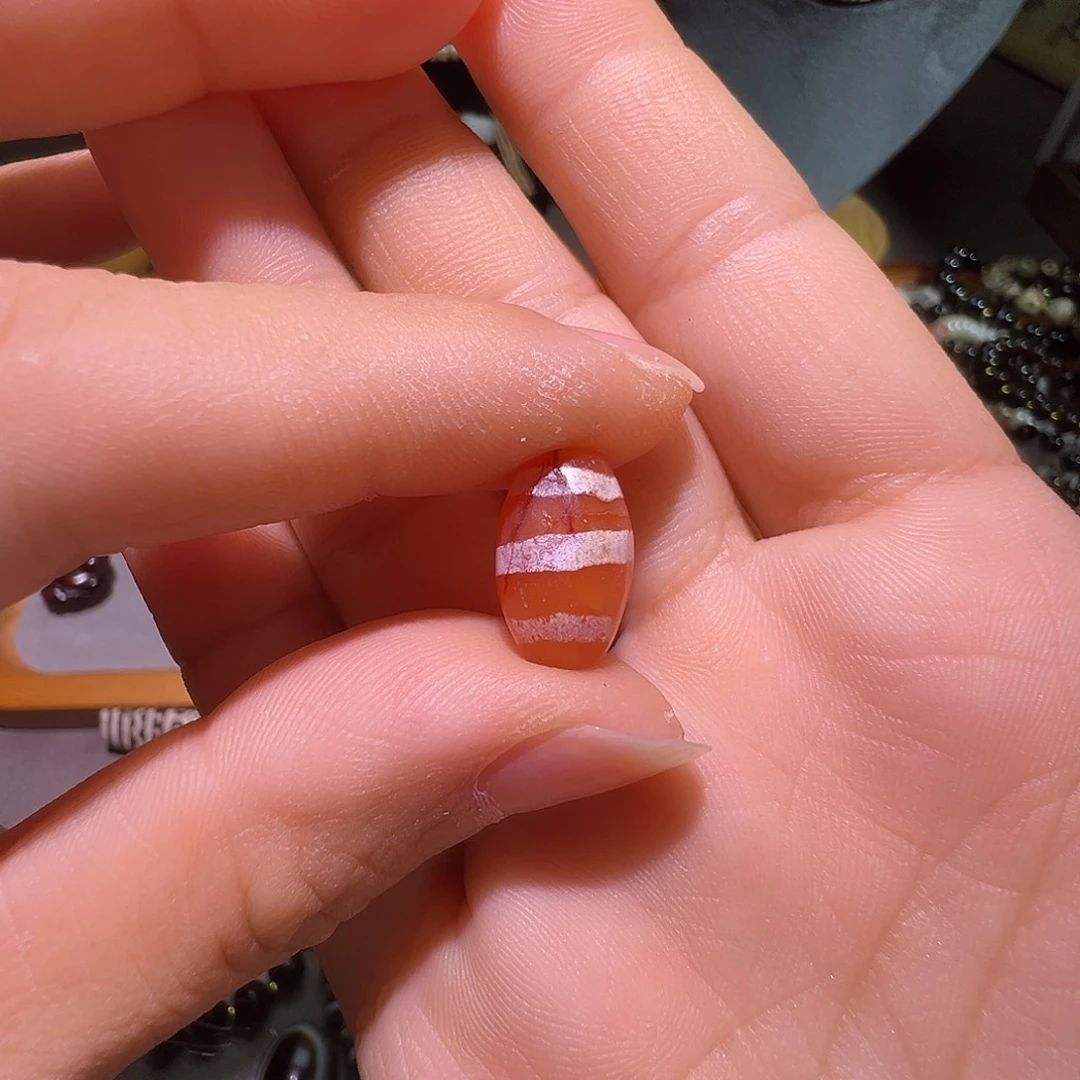 麦***玲未镶嵌玛瑙/玉髓珠宝半成品