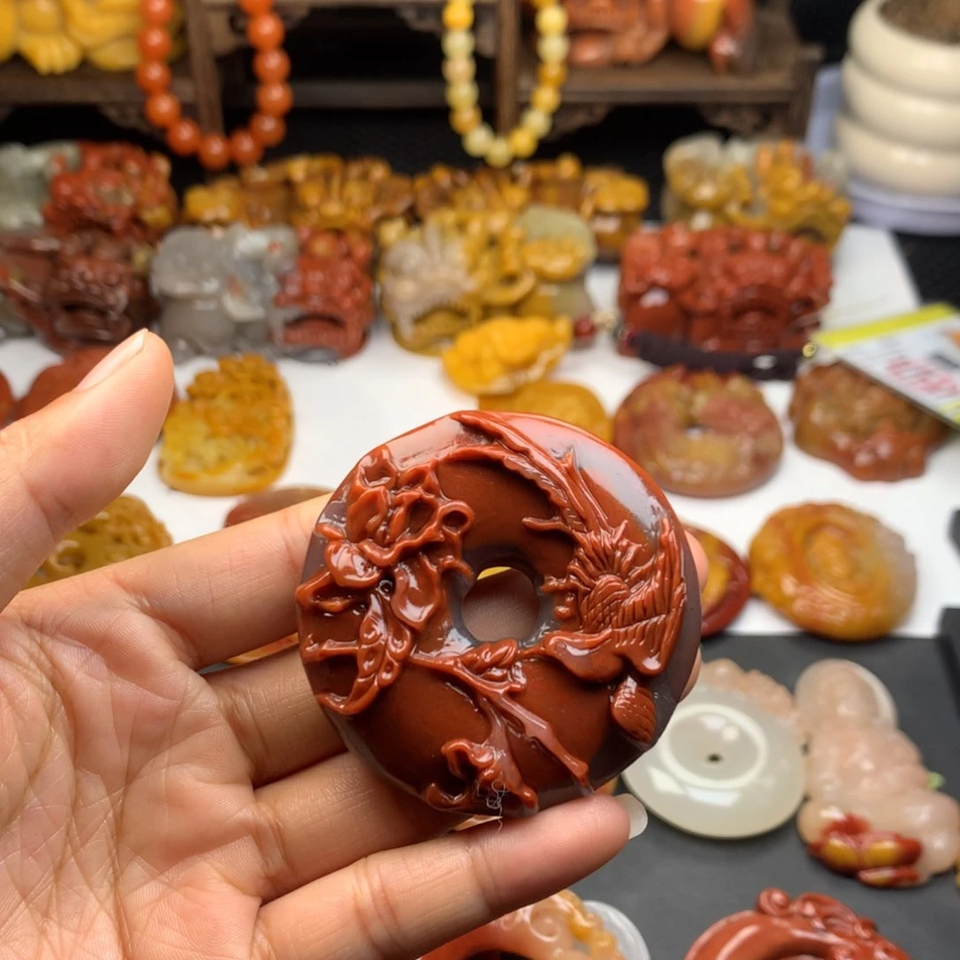 石英质玉（黄龙玉）挂件未镶嵌?***！