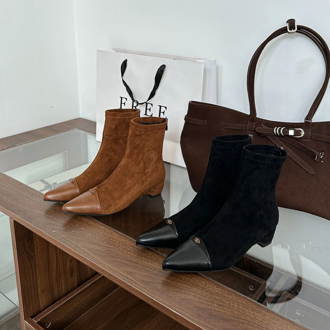 2025秋季韩版复古小众绒面拼接瘦瘦靴时尚气质尖头低跟百搭短靴女