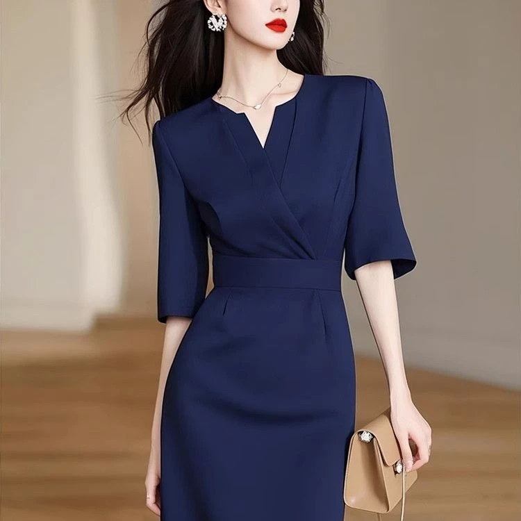 夏季重要场合名媛气质轻奢高级感高端精致洋气时髦蓝色收腰连衣裙