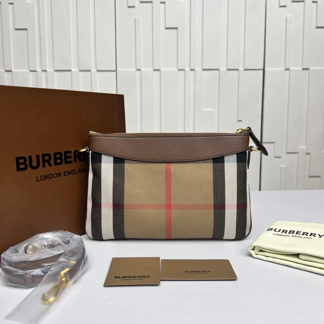 99新 BURBERRY/博柏利 思斯专属 巴宝莉斜挎包 GMTC162
