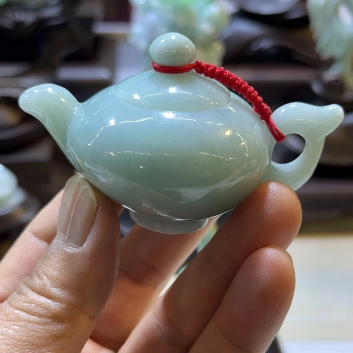 翡翠未镶嵌摆件茶壶