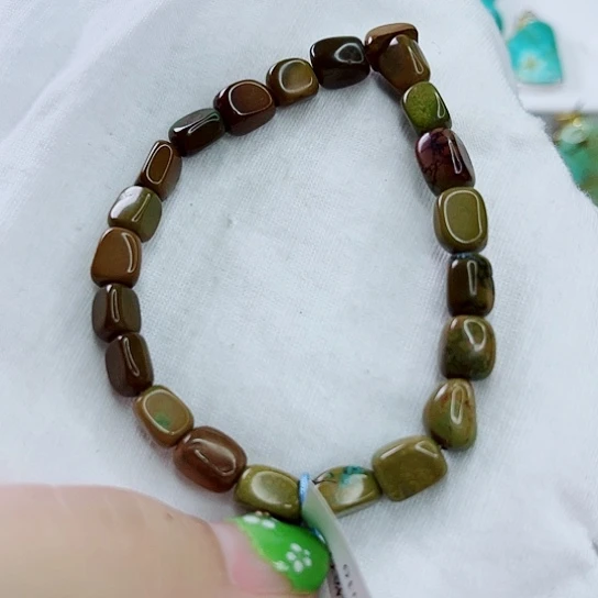 南红玛瑙未镶嵌珠宝奇石