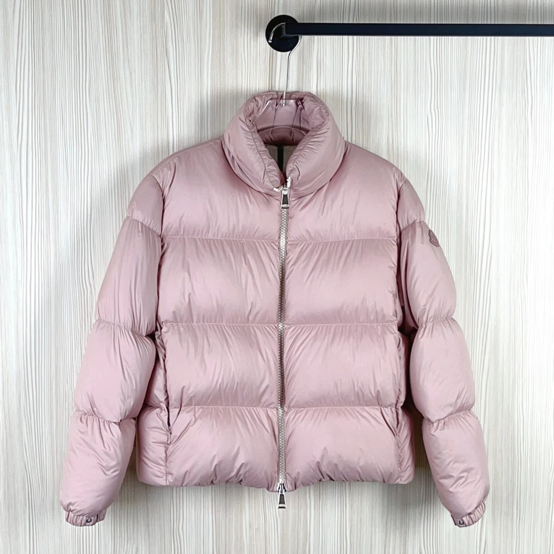 99新 MONCLER 羽绒服 尺码2成色看直播GSH1522