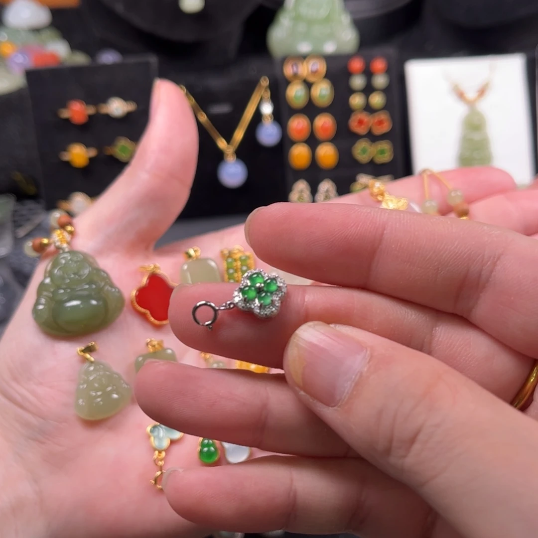 颈饰银S925镶嵌翡翠