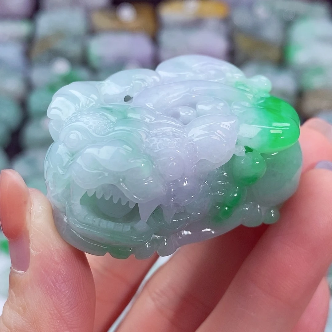 颈饰未镶嵌翡翠天然