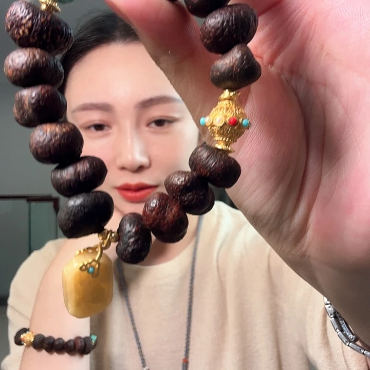 康***康蛇纹石玉未镶嵌颈饰