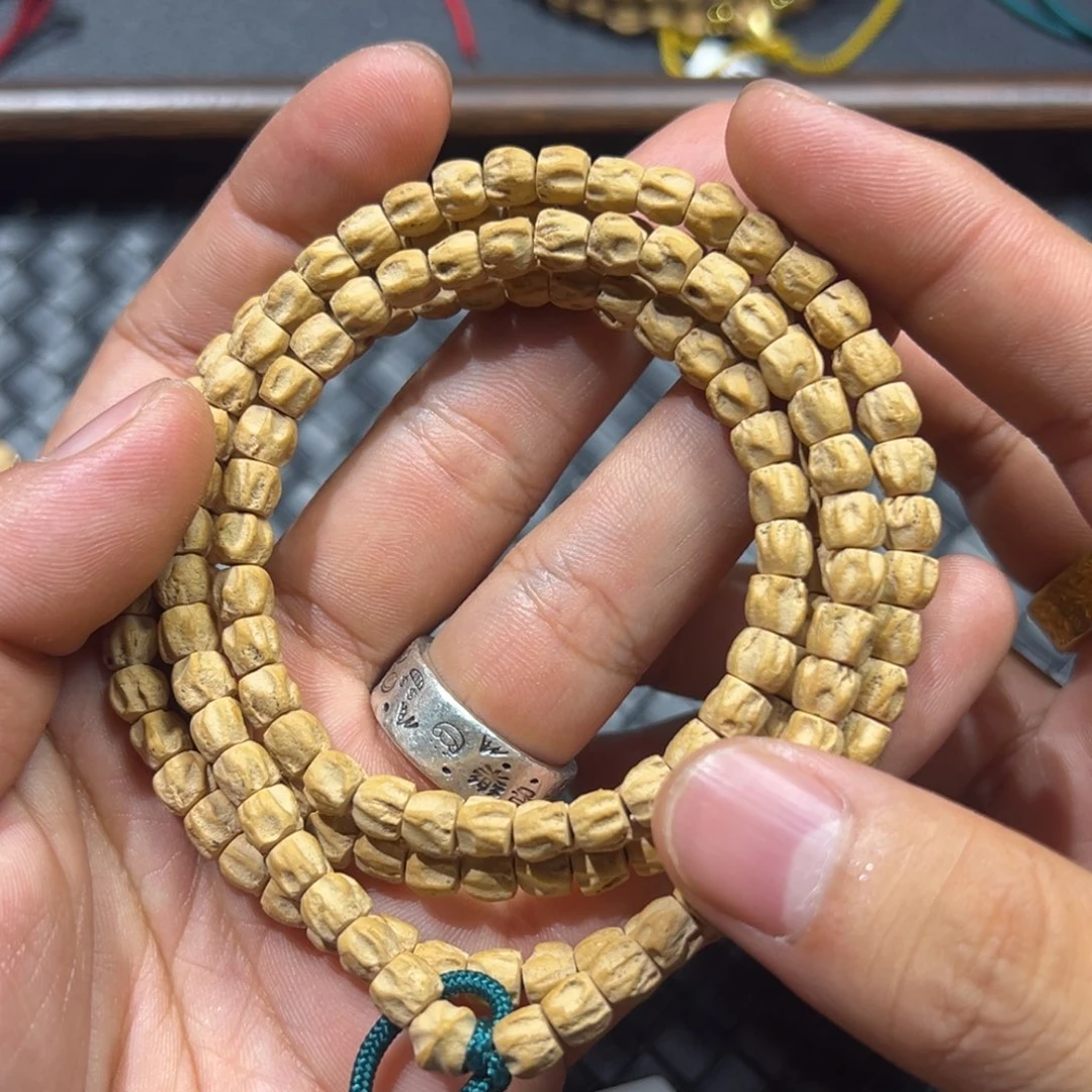 柏香籽/百香籽吊坠D03