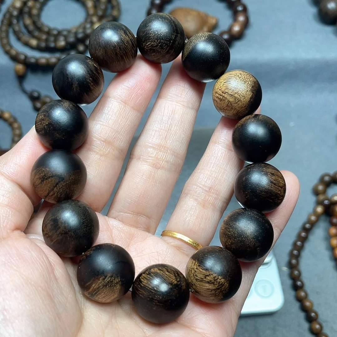 沉香手串白棋瘤疤1.6