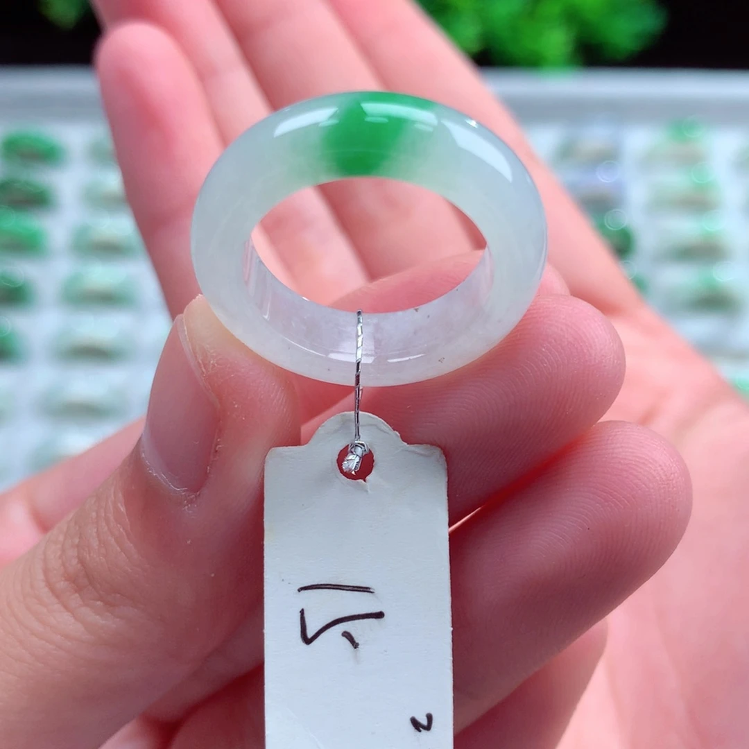 未镶嵌戒指翡翠天然