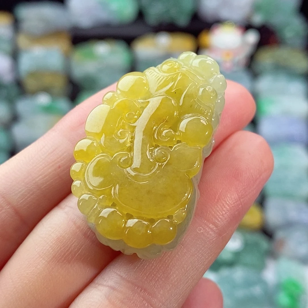 颈饰未镶嵌翡翠天然