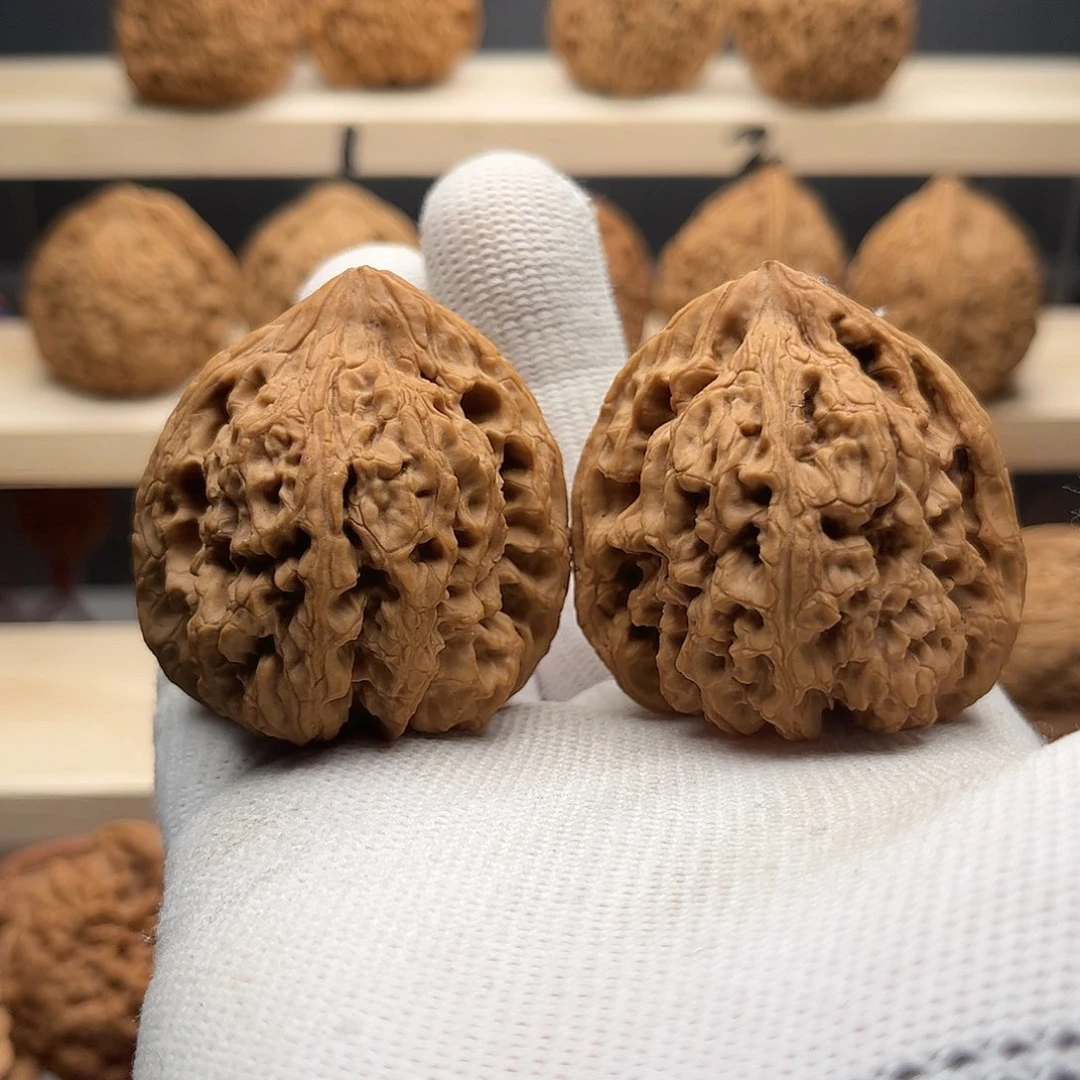 桃核吊坠4*。41南疆石，