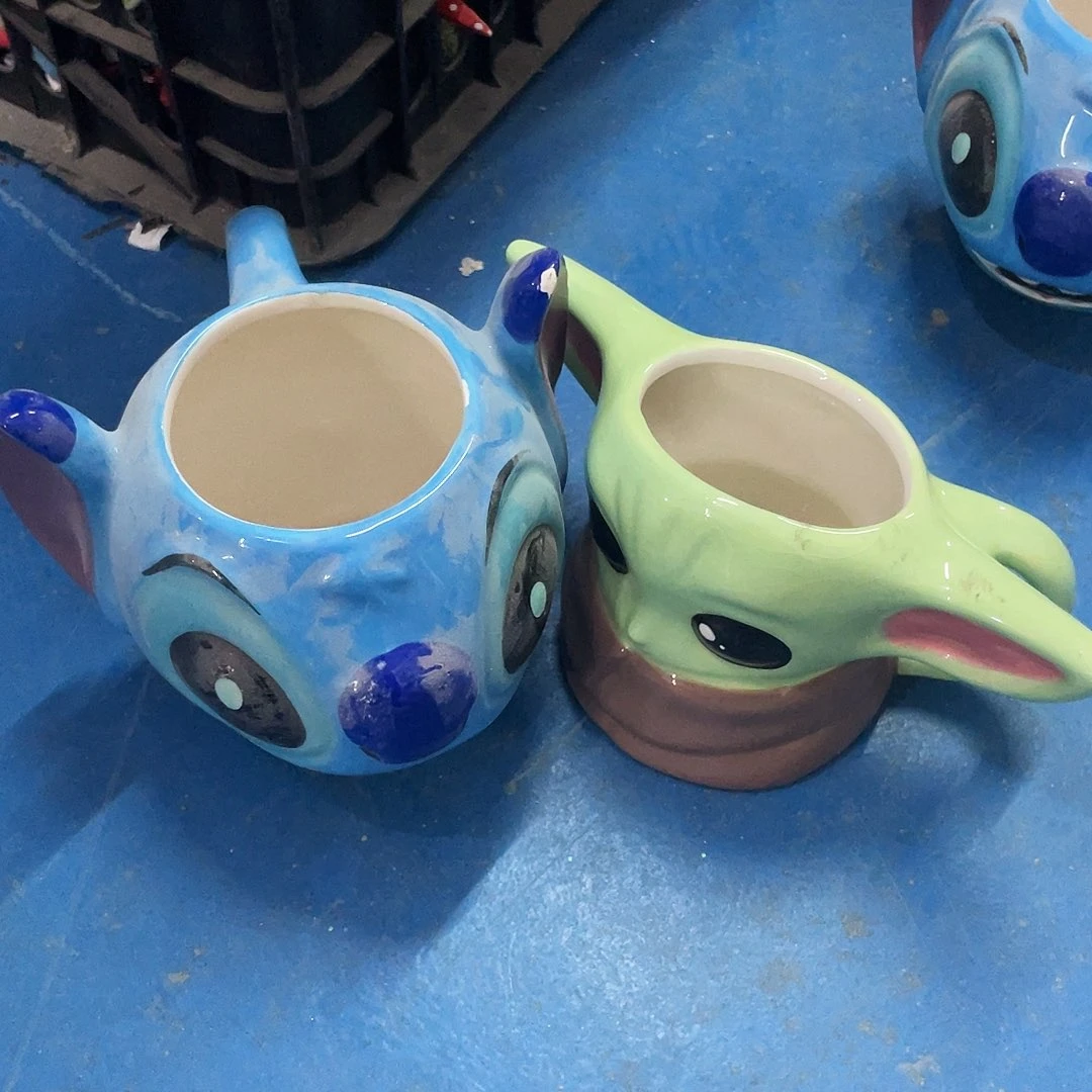 摆件?*轩   磕碰。封釉。