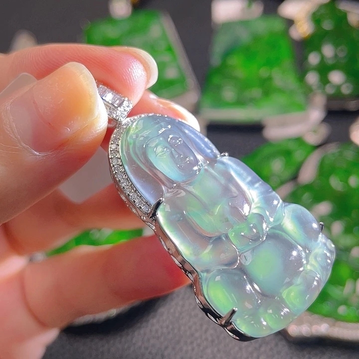 翡翠颈饰未镶嵌64，