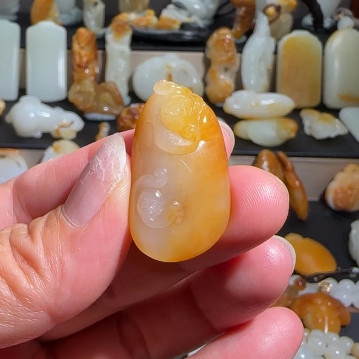 颈饰未镶嵌和田玉