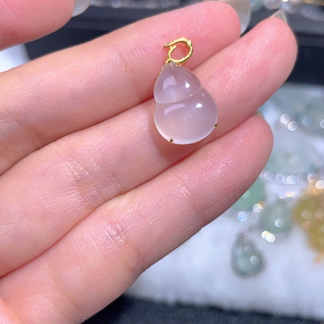 颈饰18K金镶嵌翡翠翡翠