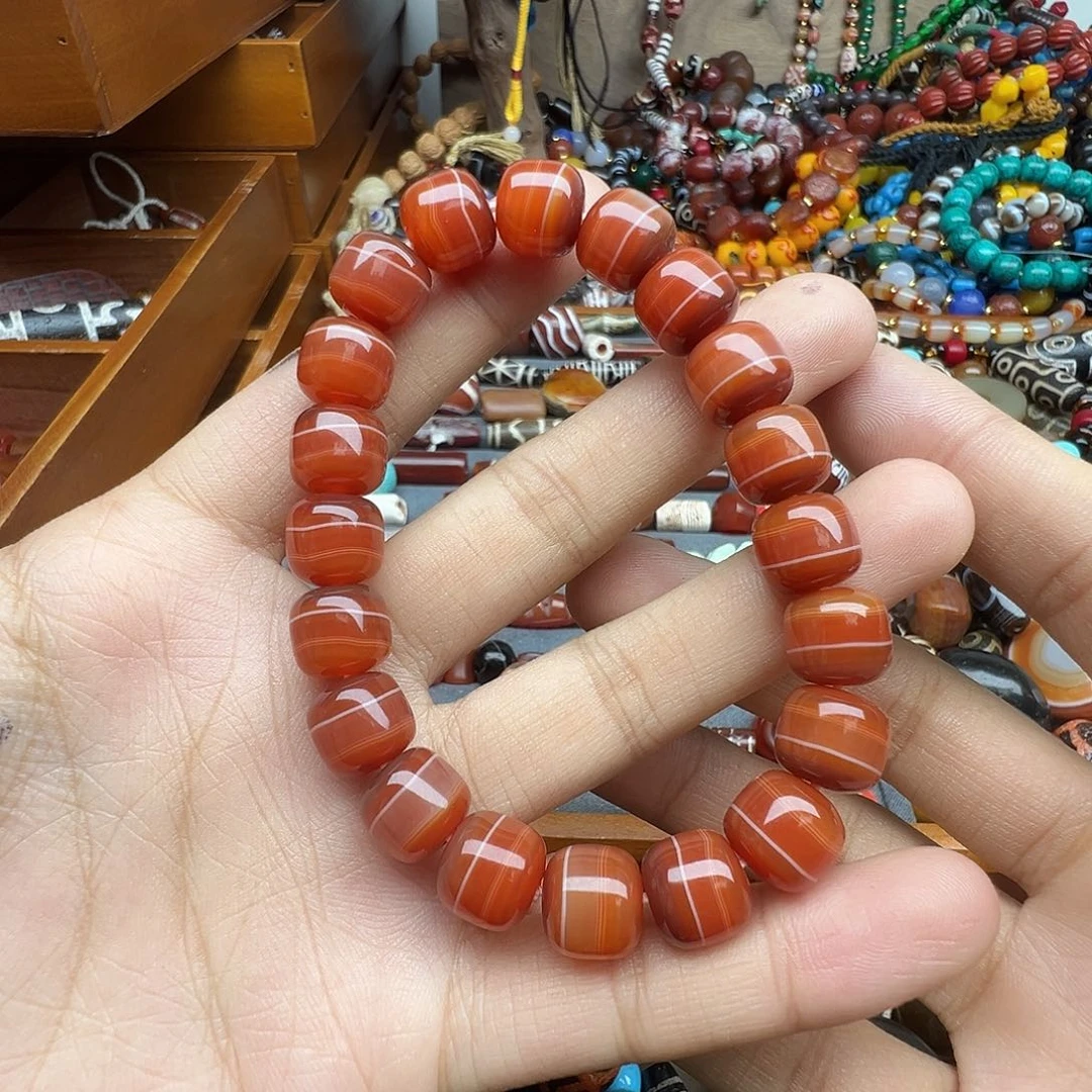 多***乐玛瑙/玉髓未镶嵌珠宝奇石