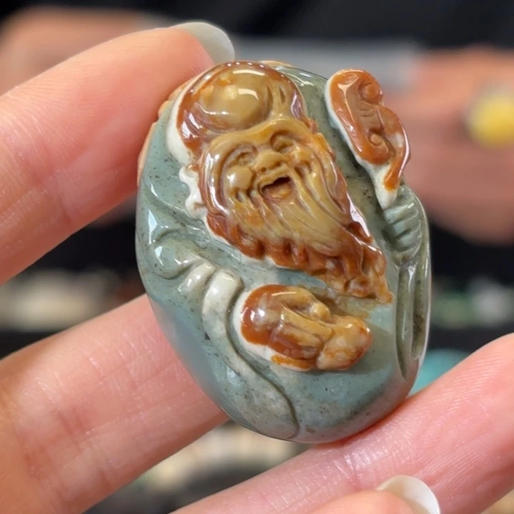 石英质玉未镶嵌颈饰石英质玉