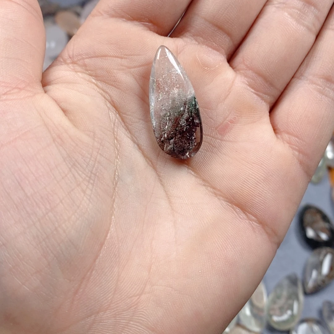 颈饰水晶未镶嵌98。