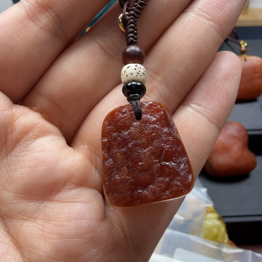 琥珀吊坠(赠链)未镶嵌