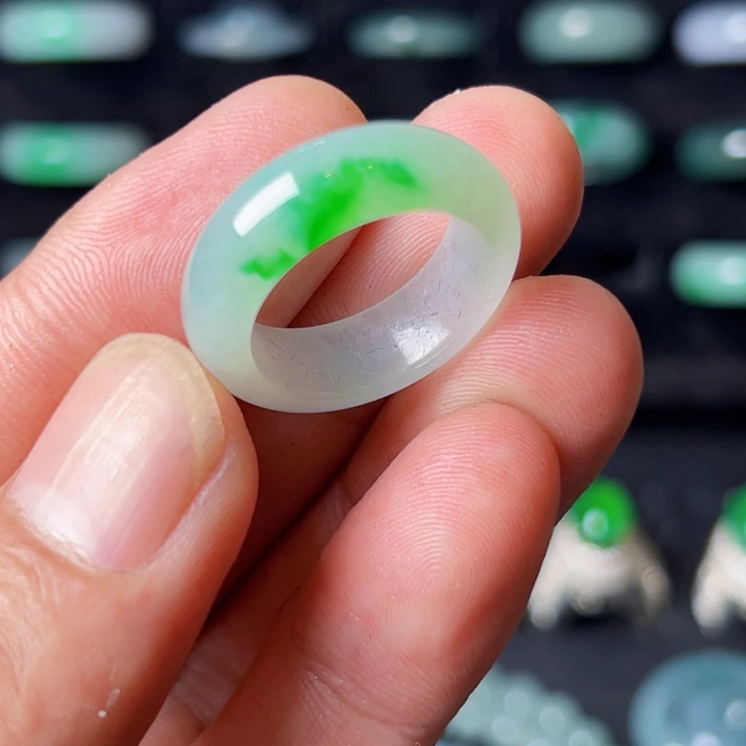 定制翡翠未镶嵌圈口18号