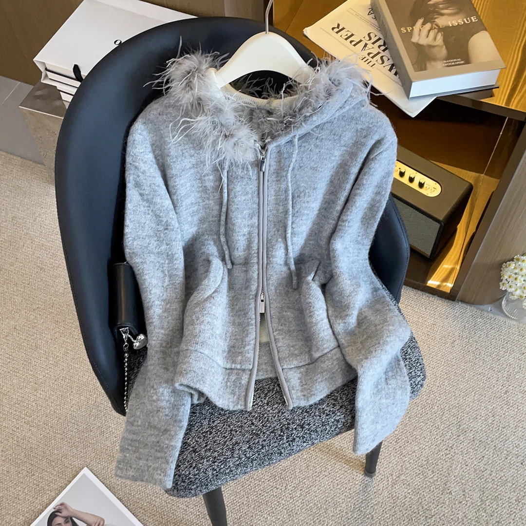 2025冬季新款高端女装灰色毛领连帽拉链针织开衫毛衣外套DY9433