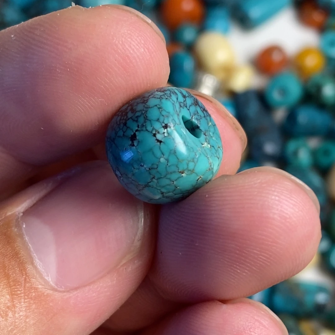 琉璃颈饰好看的珠子