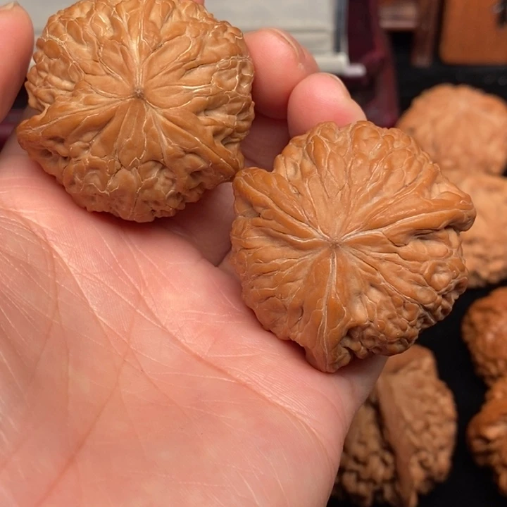 吊坠文玩核桃军*锤奔