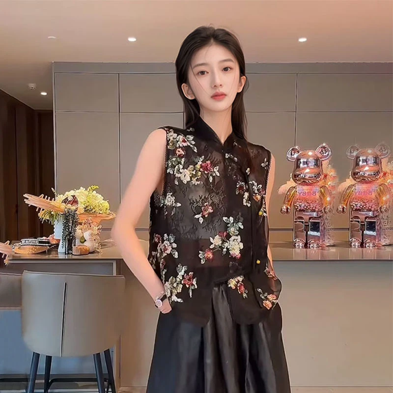 W.WANG夏季新款潮流国风刺绣马夹无袖背心2025中式轻奢马甲蕾丝显