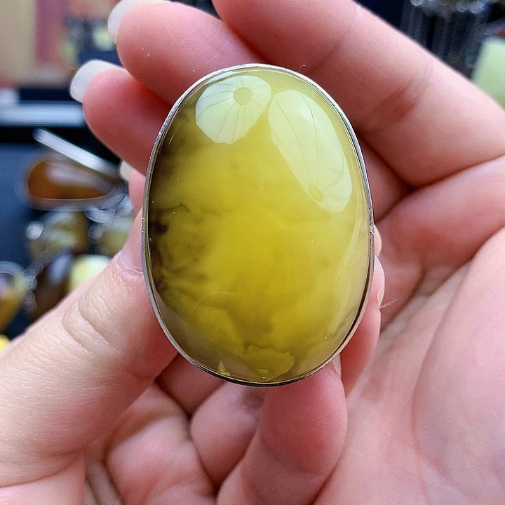 琥珀裸石银S925镶嵌是*戒指