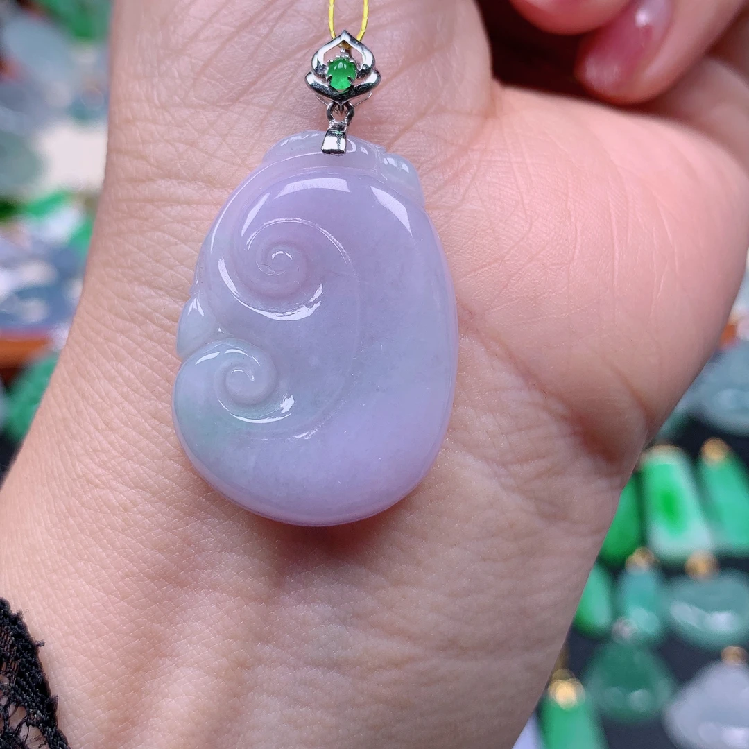 缅甸天然A货翡翠，春彩如意 编号695/0102尺39.3-22.4-5.1