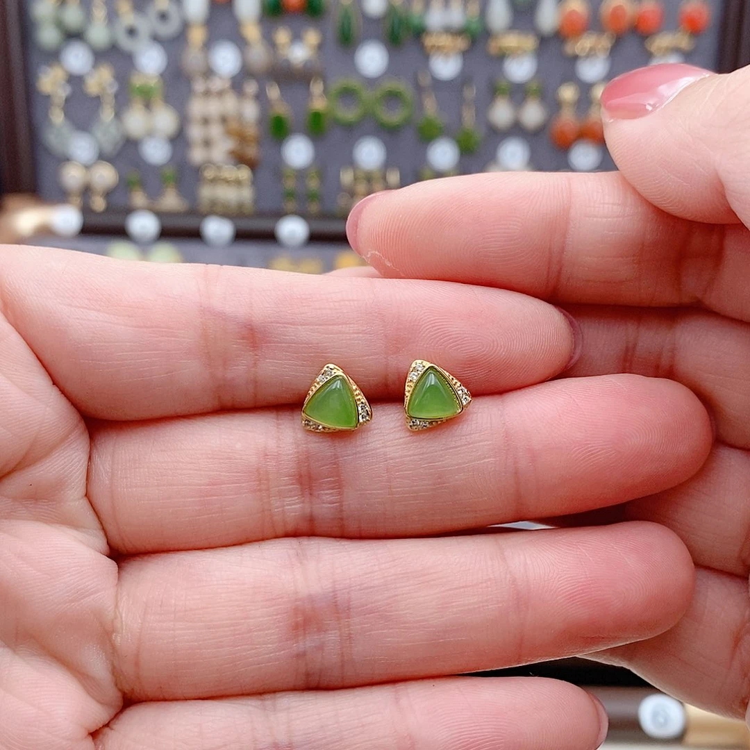 开***贝和田玉银S925镶嵌耳饰