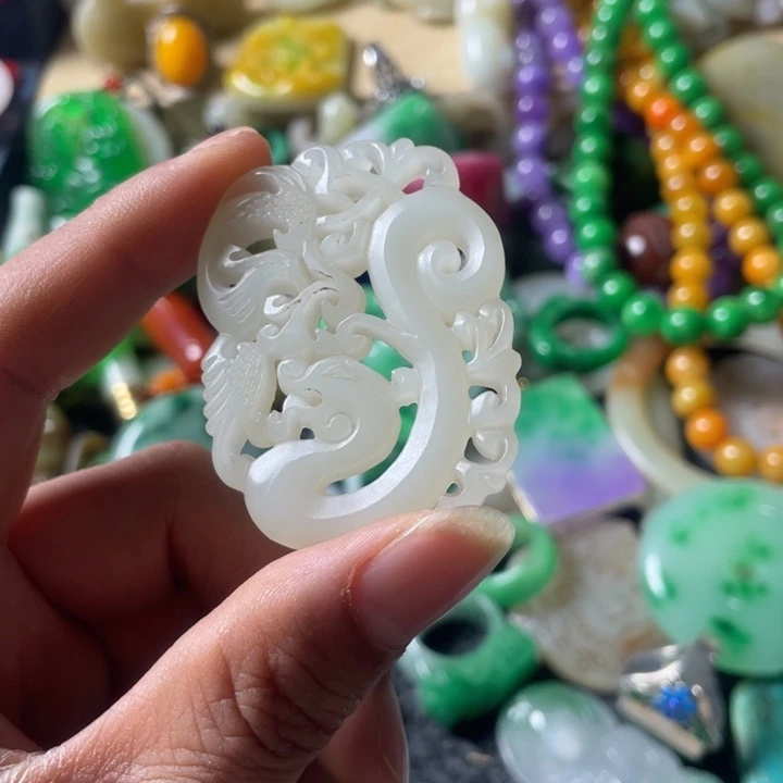 和田玉未镶嵌吊坠(不含链)