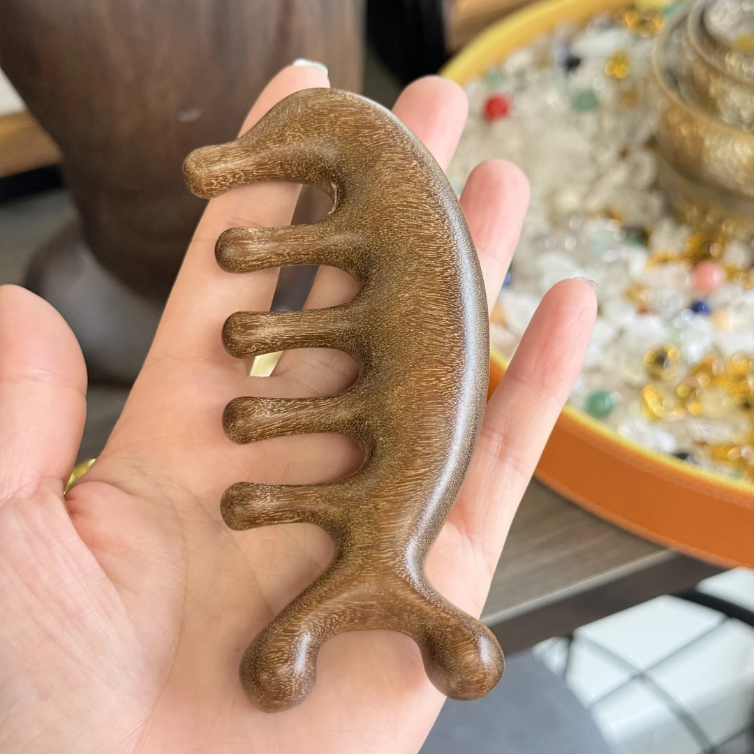 【檀木按摩梳】多功能经络穴位头部五指按摩梳子头颈刮痧神器