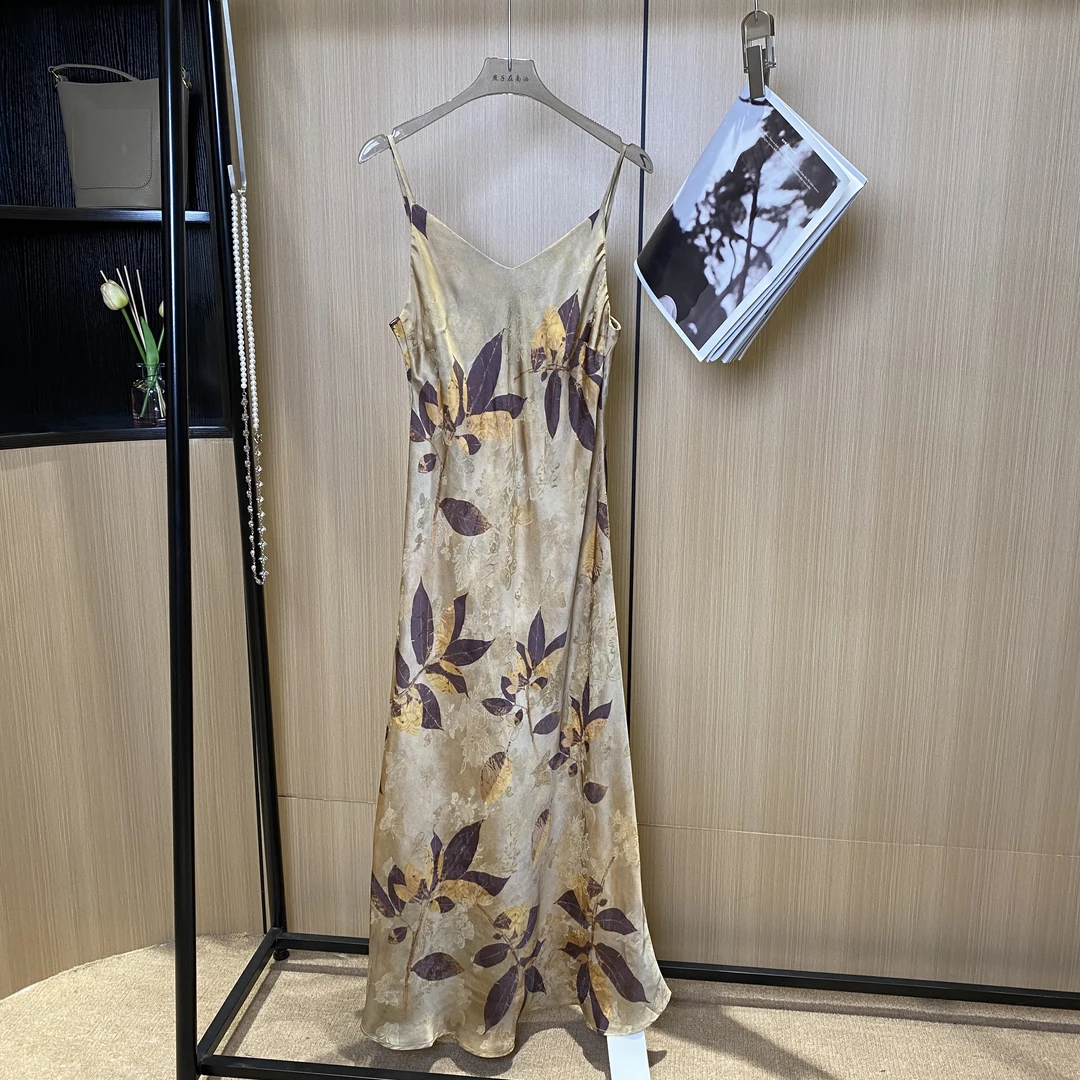 【燕子在南油】裙长130双面人丝垂坠显瘦吊带裙3496