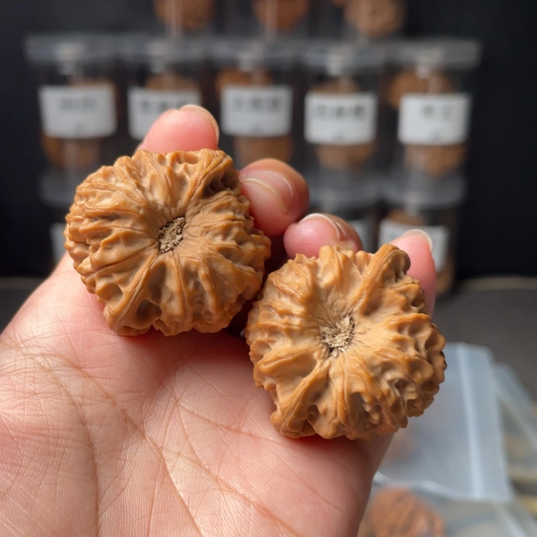 文玩核桃吊坠37龙门涧