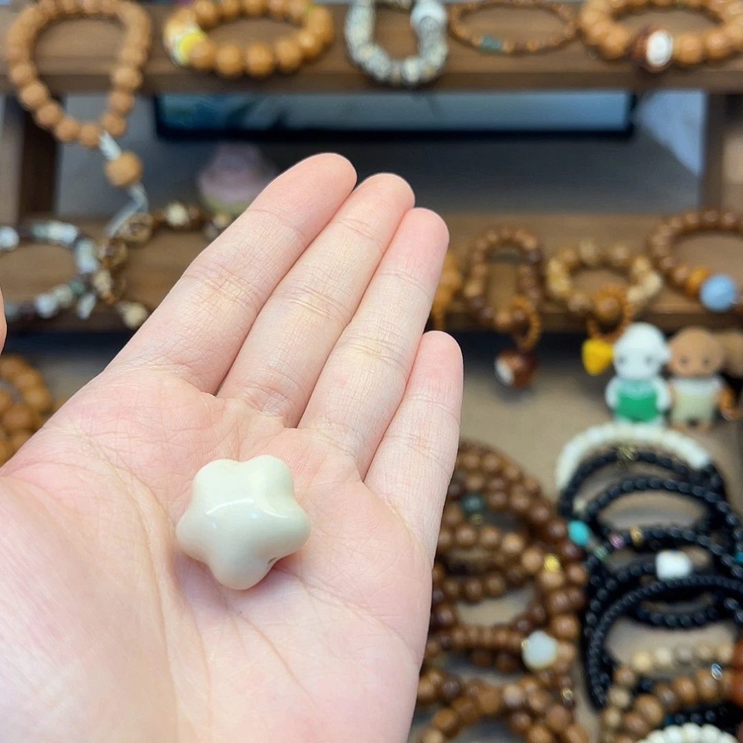 猴头核桃手串L****黎补差价 穿手串上