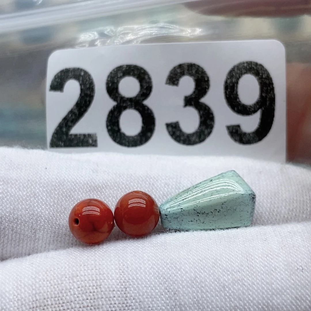 南红玛瑙未镶嵌颈饰