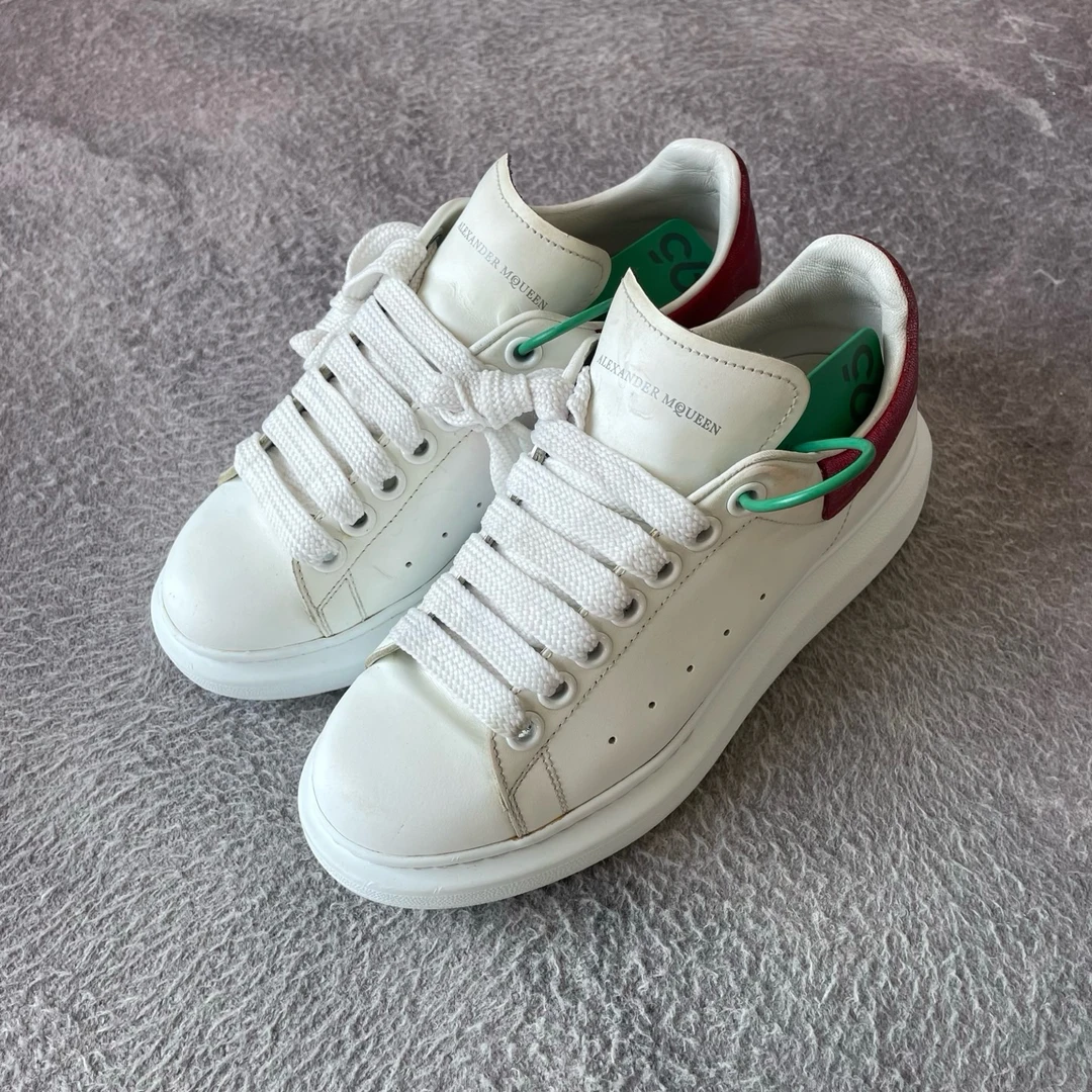 99新 Alexander McQueen/亚历山大·麦昆 小白鞋红尾/36码/无盒