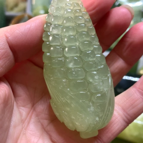 蛇纹石玉未镶嵌手把件