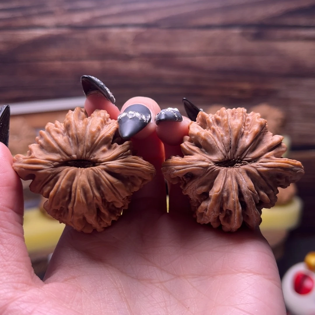 哈***法吊坠桃核四座楼闪75