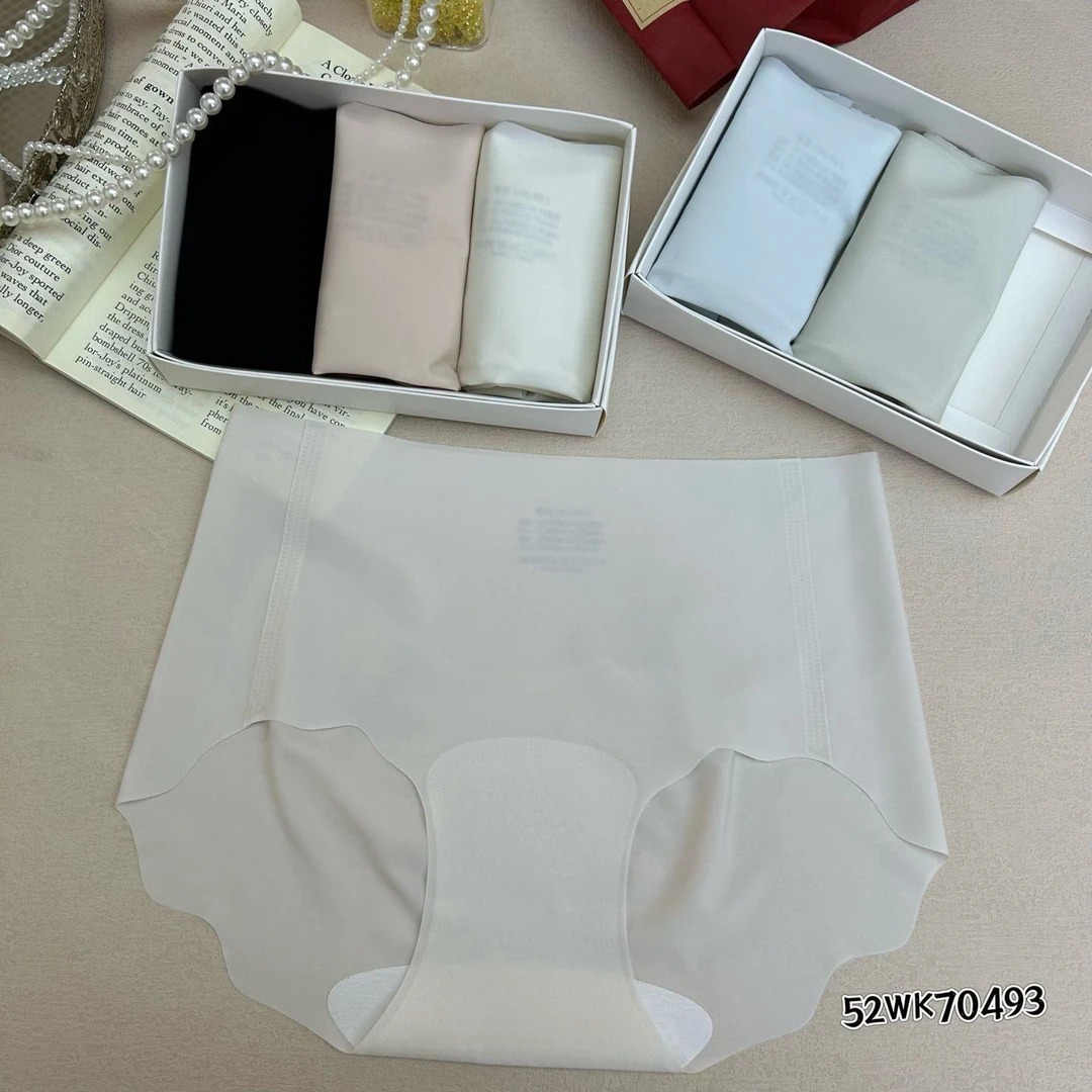 70493裸感无痕柔软舒适女士三角内裤内裤《三条装》