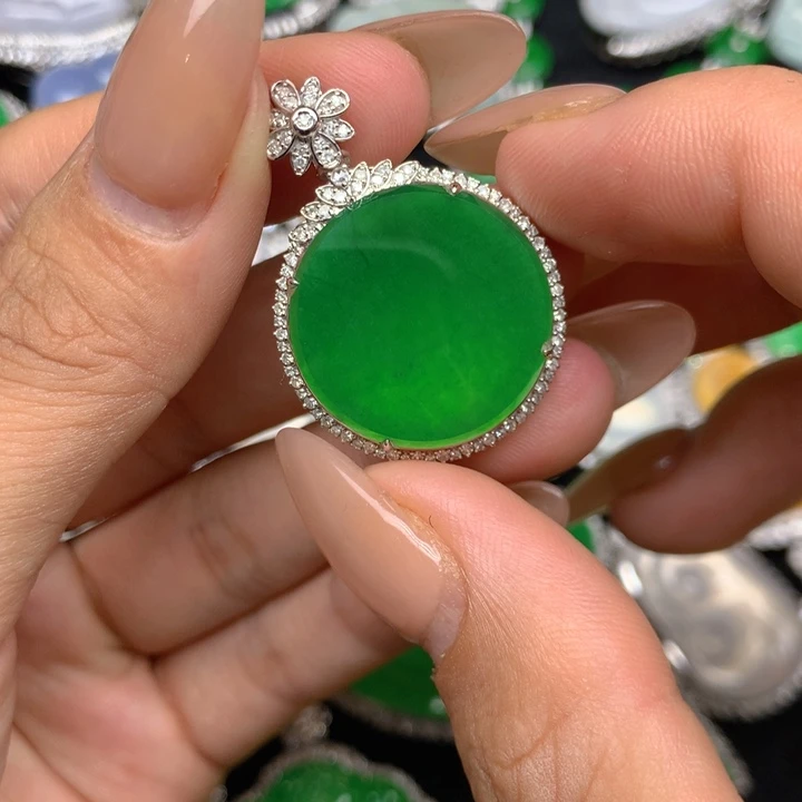 翡翠18K金镶嵌吊坠(不含链)