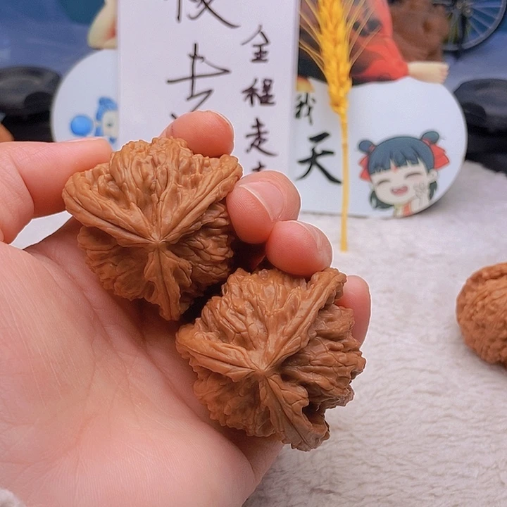 吊坠文玩核桃阿*喂三棱