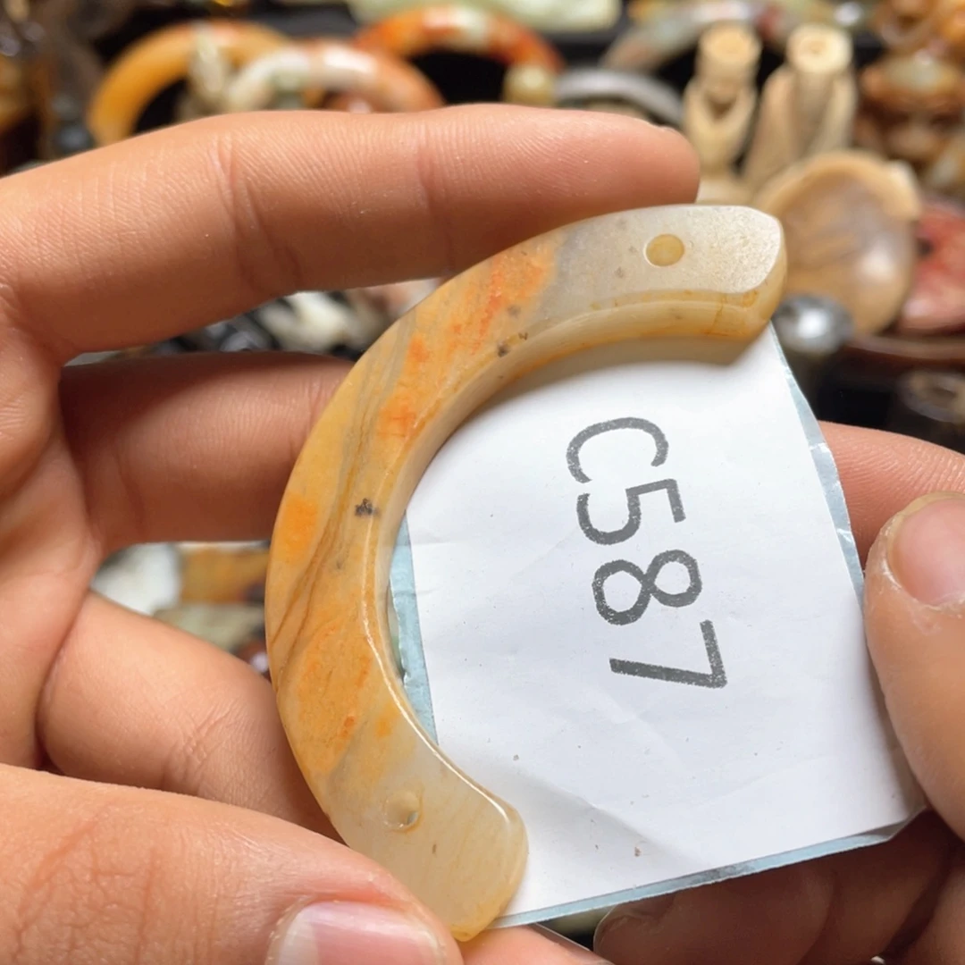 和田玉（糖玉）挂件未镶嵌