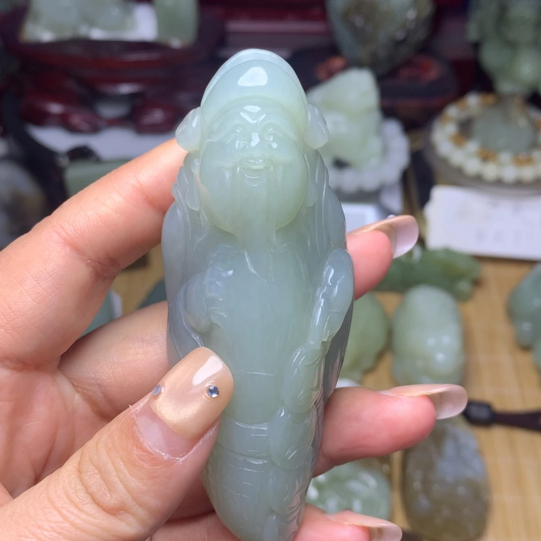 和田玉未镶嵌把件