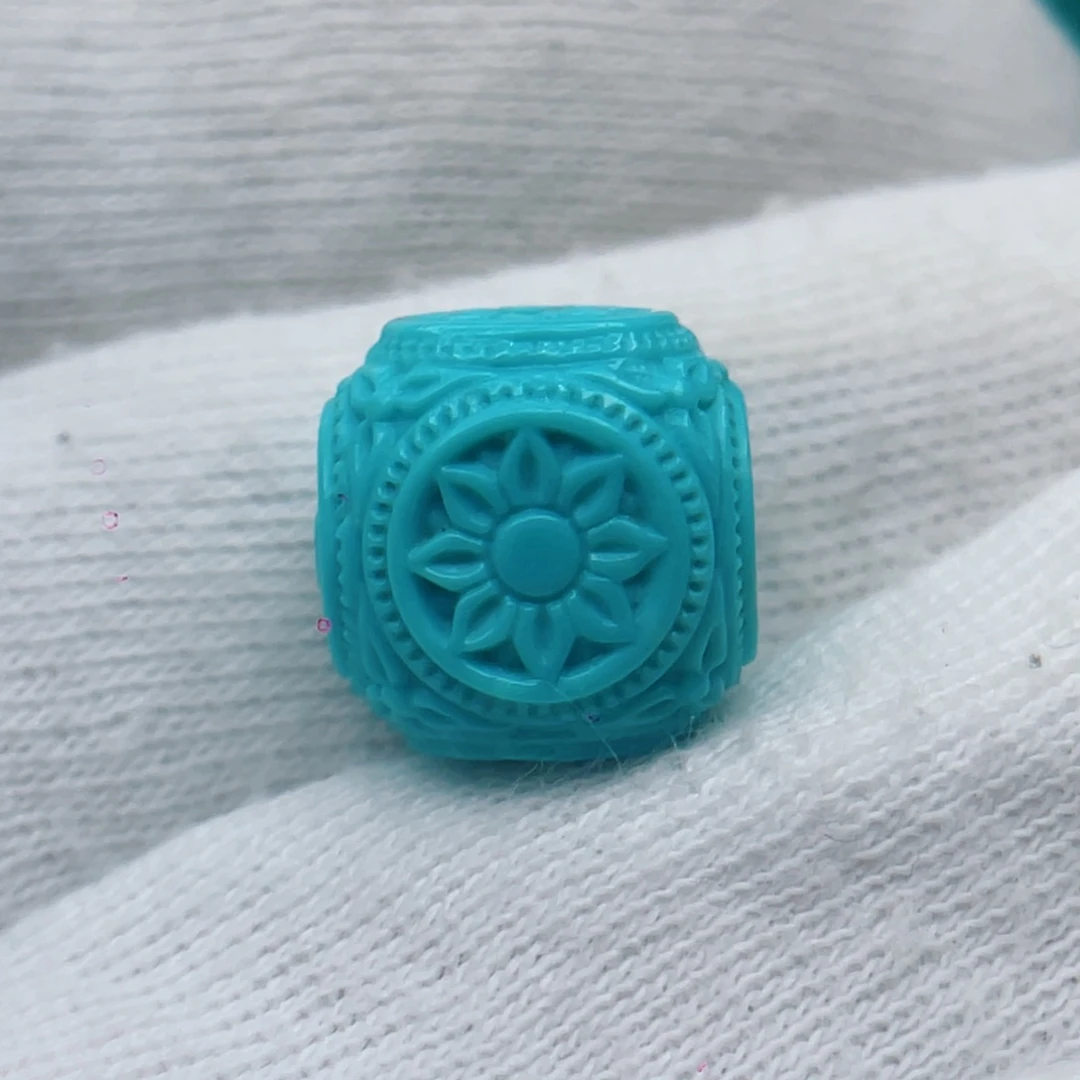 绿松石未镶嵌颈饰卡11