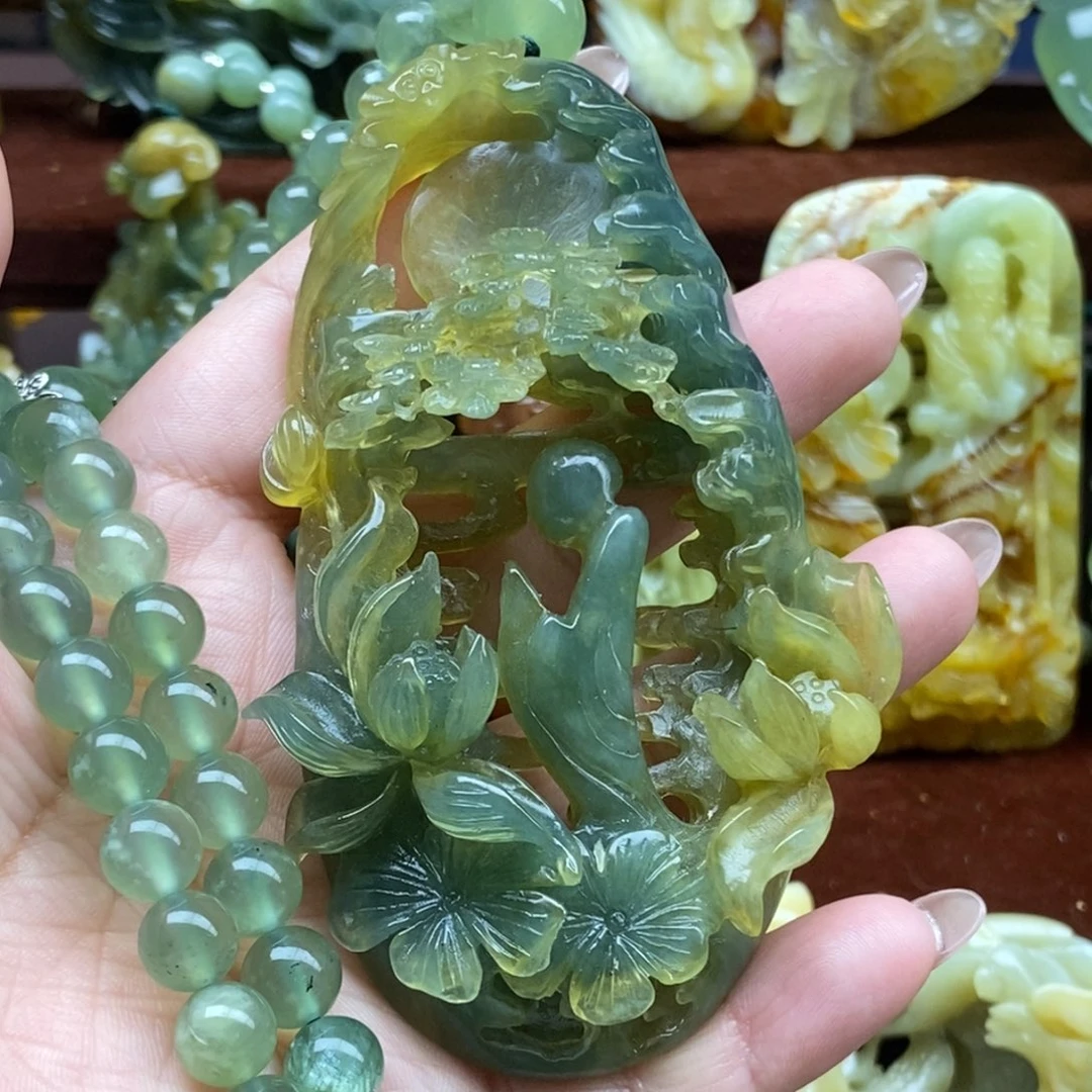 蛇纹石玉颈饰未镶嵌戏**生